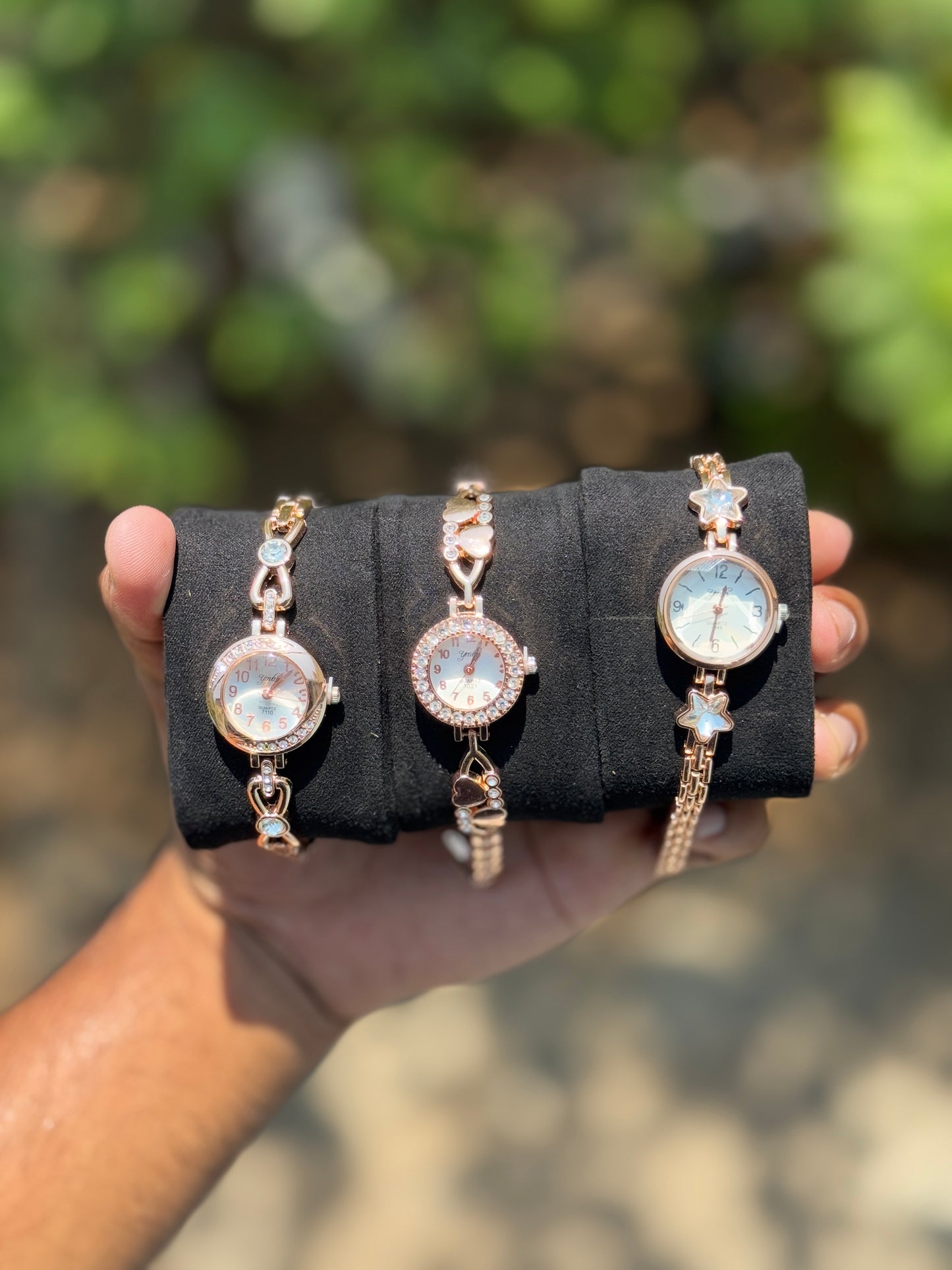 Ladies Analog Watch