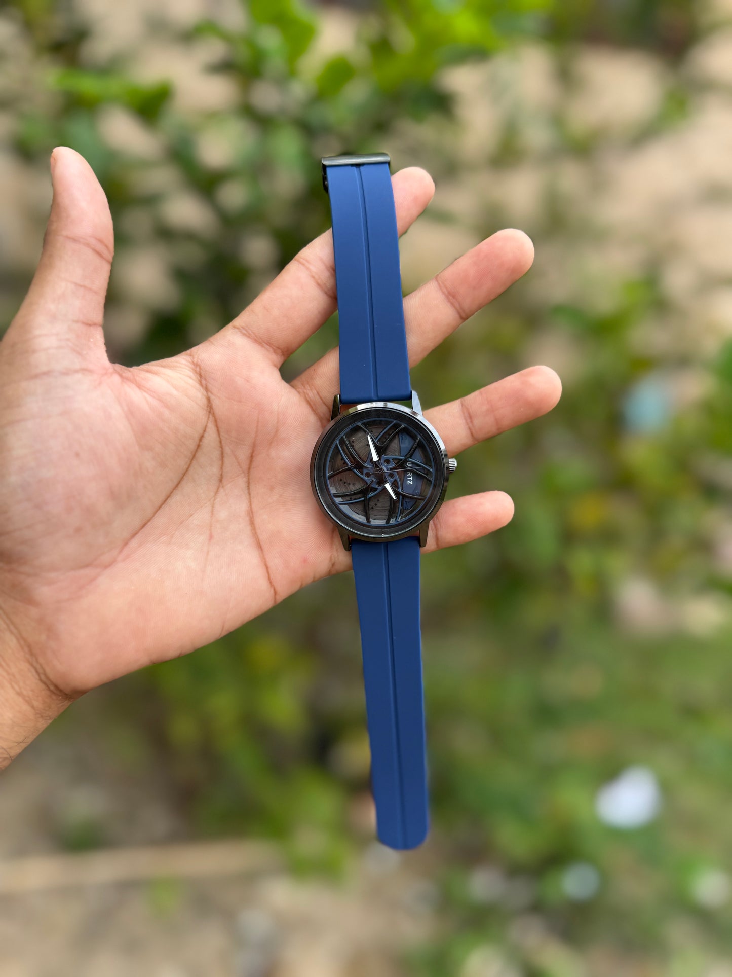 Gyro spinning watch (Blue Colour)