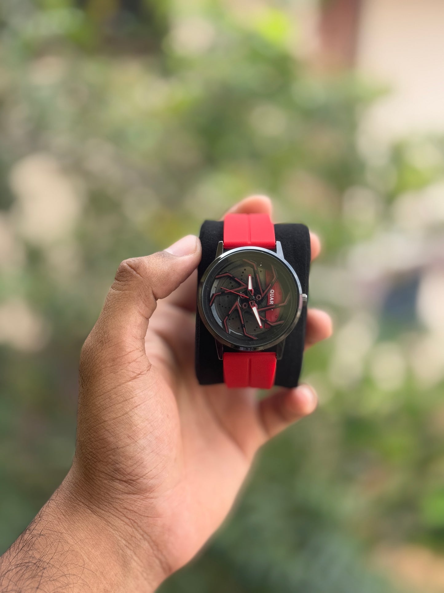Gyro Spinning Wheel Watch