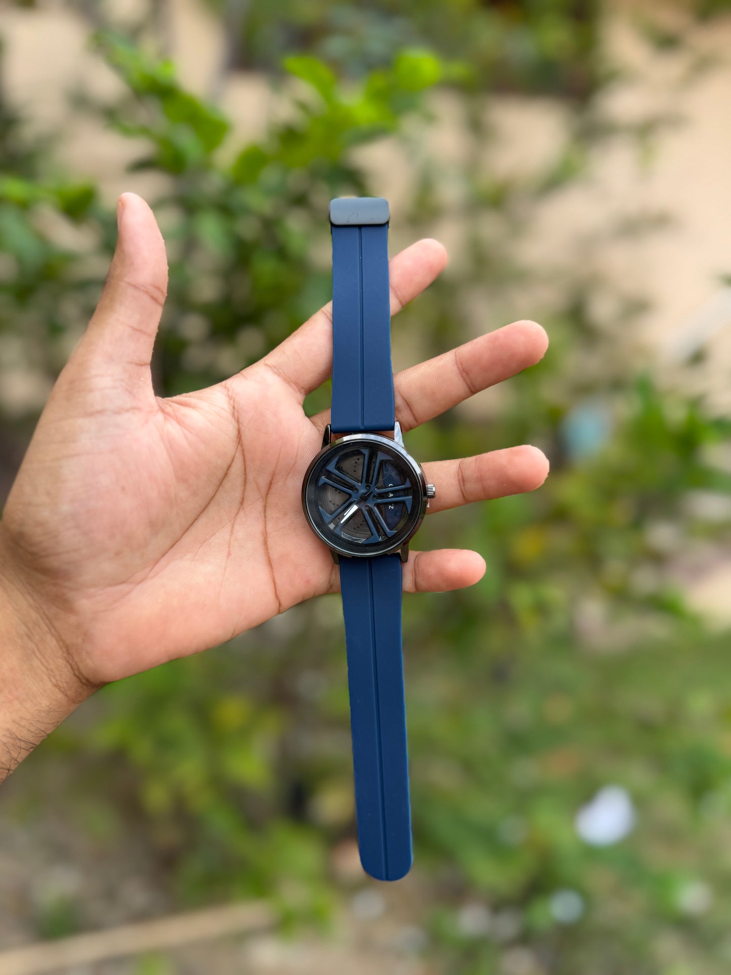 Gyro spinning watch (Blue Colour)